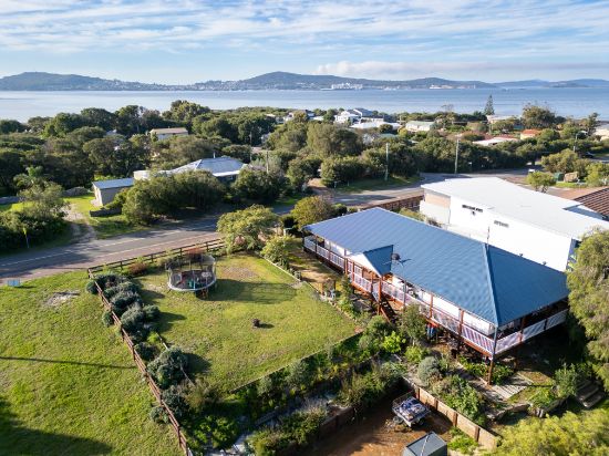 134 Bay View Drive, Little Grove, WA 6330