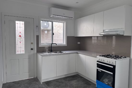 13C1 Chesham Parade, Glenfield, NSW 2167
