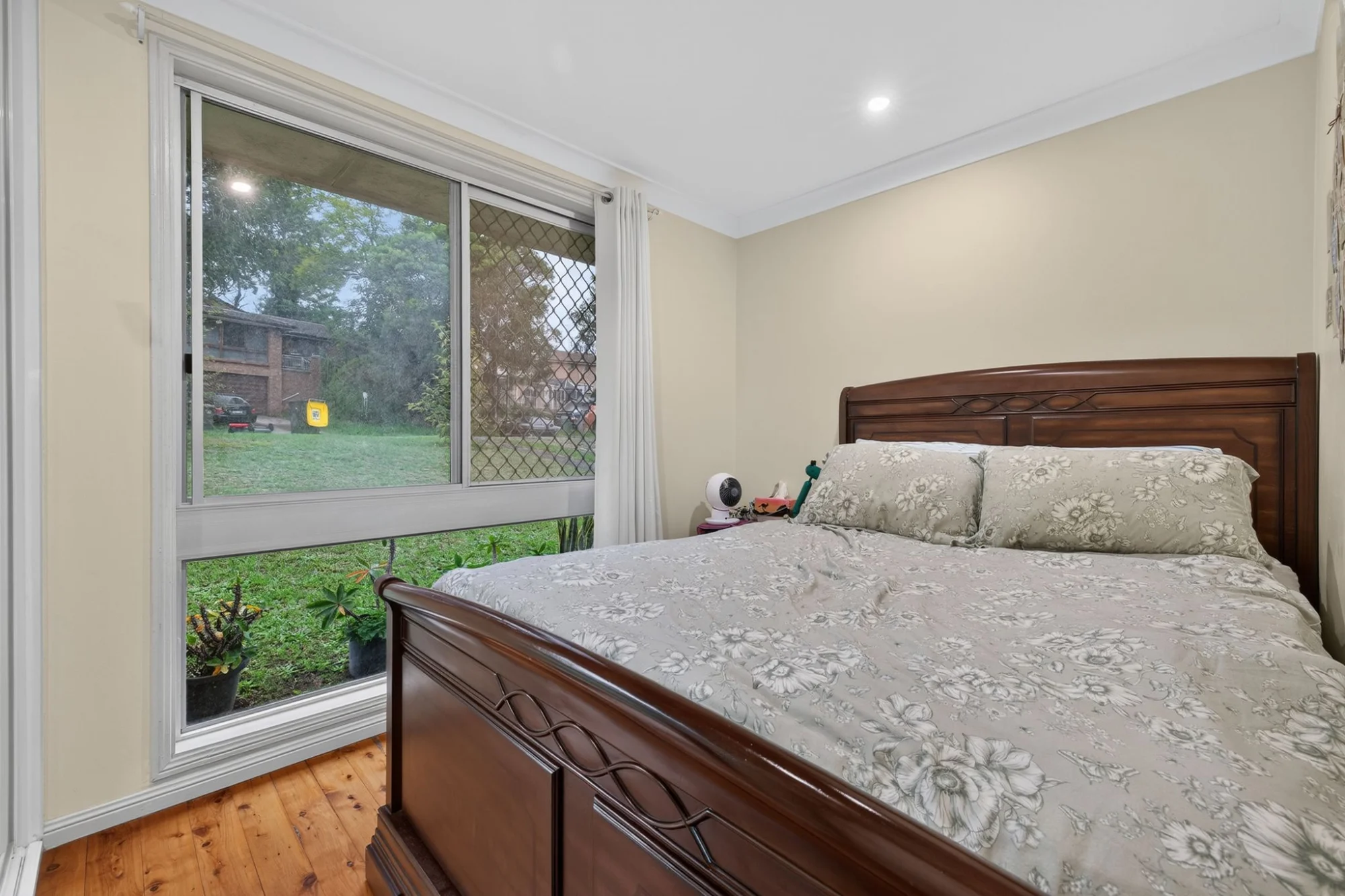 14 Bainbridge Avenue, Ingleburn, NSW 2565