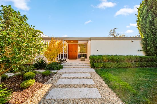 14 Beauchamp Street, Deakin, ACT 2600