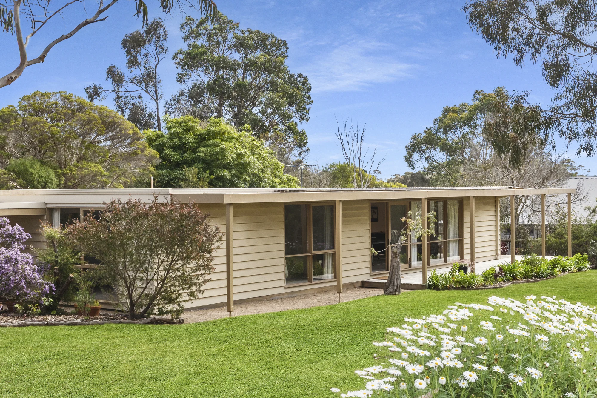 14 Charles Court, Somers, Vic 3927
