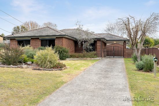 14 Hermitage Avenue, Mount Clear, Vic 3350