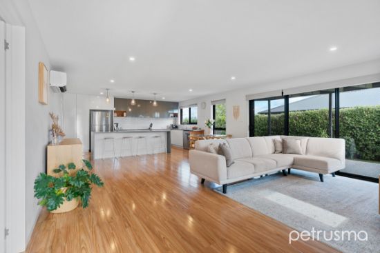 14 Loch Way, Oakdowns, Tas 7019