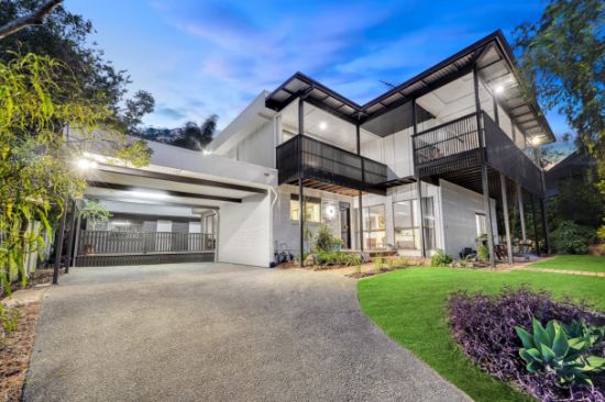 14 Marmindie Street, Chapel Hill, Qld 4069