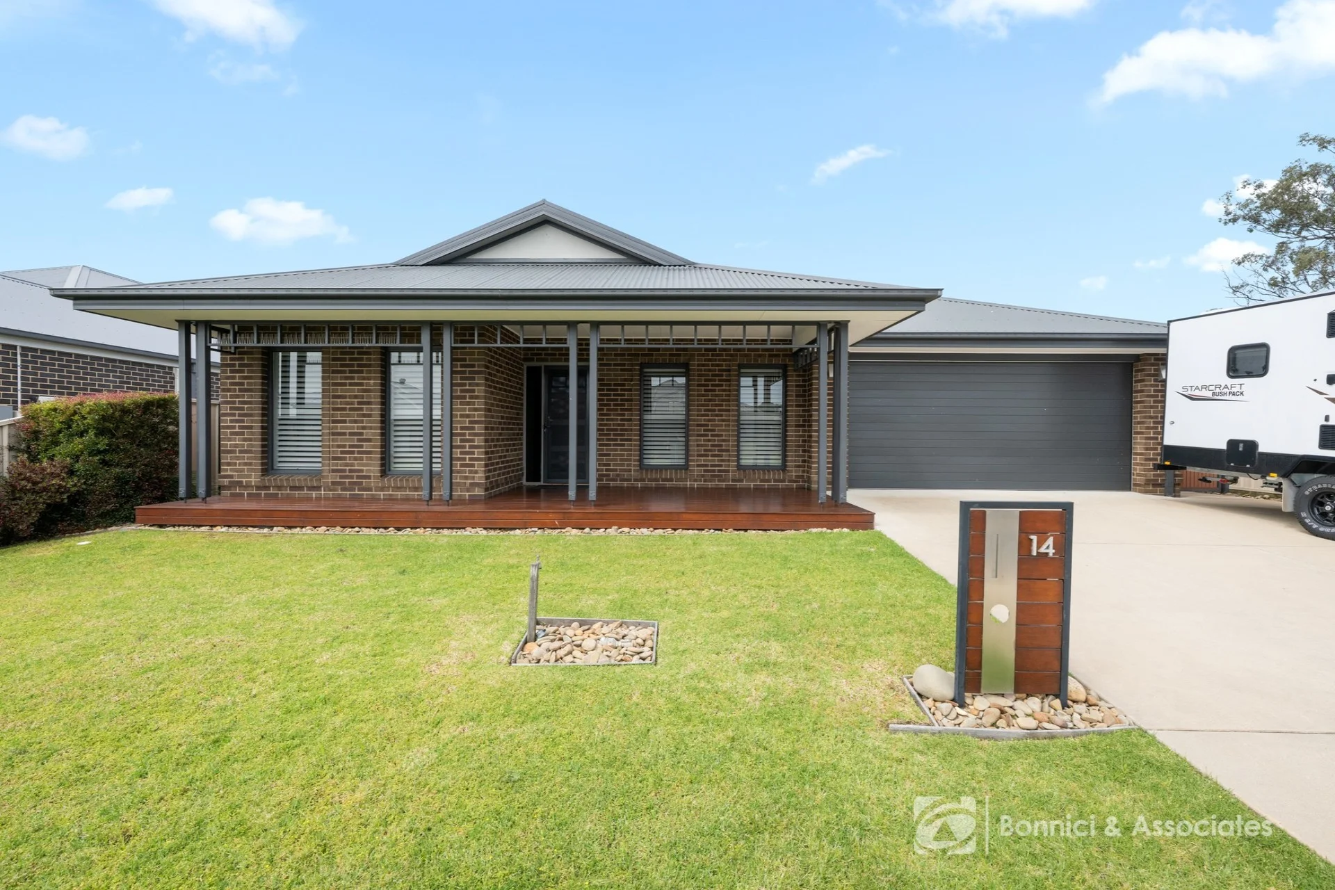 14 McDougall Grove, Wodonga, Vic 3690