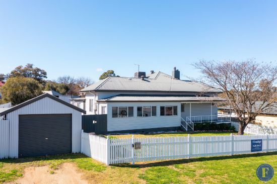 14 Russell Street, Young, NSW 2594