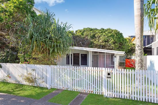 14 Tallebudgera Drive, Palm Beach, Qld 4221
