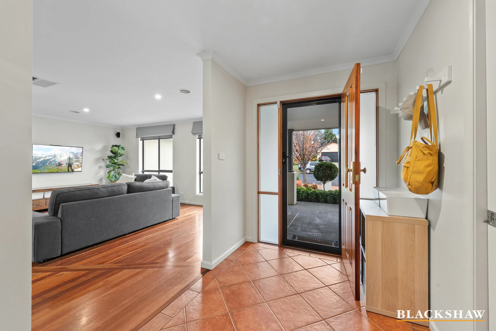 14 Telopea Place, Queanbeyan West, NSW 2620