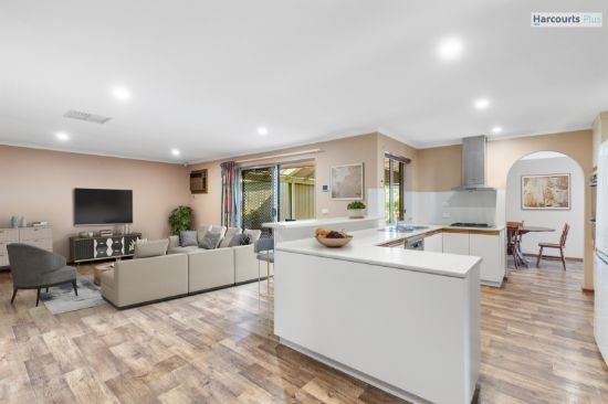 14 Vennachar Drive, Hallett Cove, SA 5158