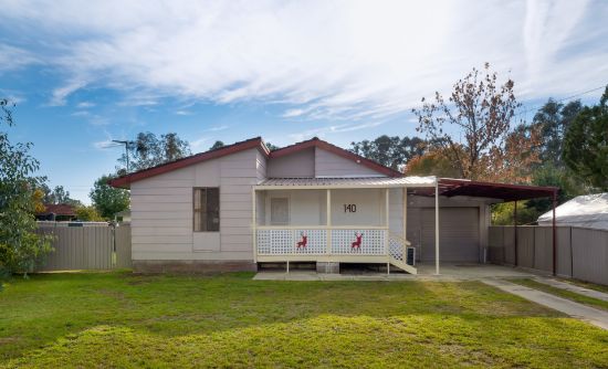 140 Eastern Circuit, East Albury, NSW 2640