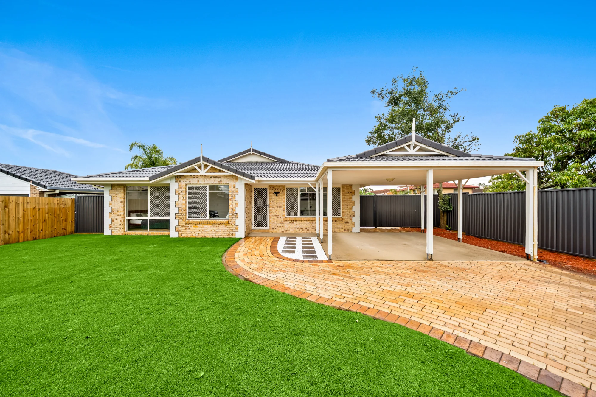 140 Warrigal Road, Runcorn, Qld 4113