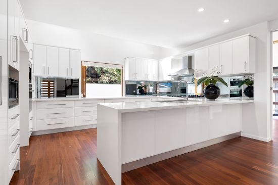 145 Oxlade Drive, New Farm, Qld 4005