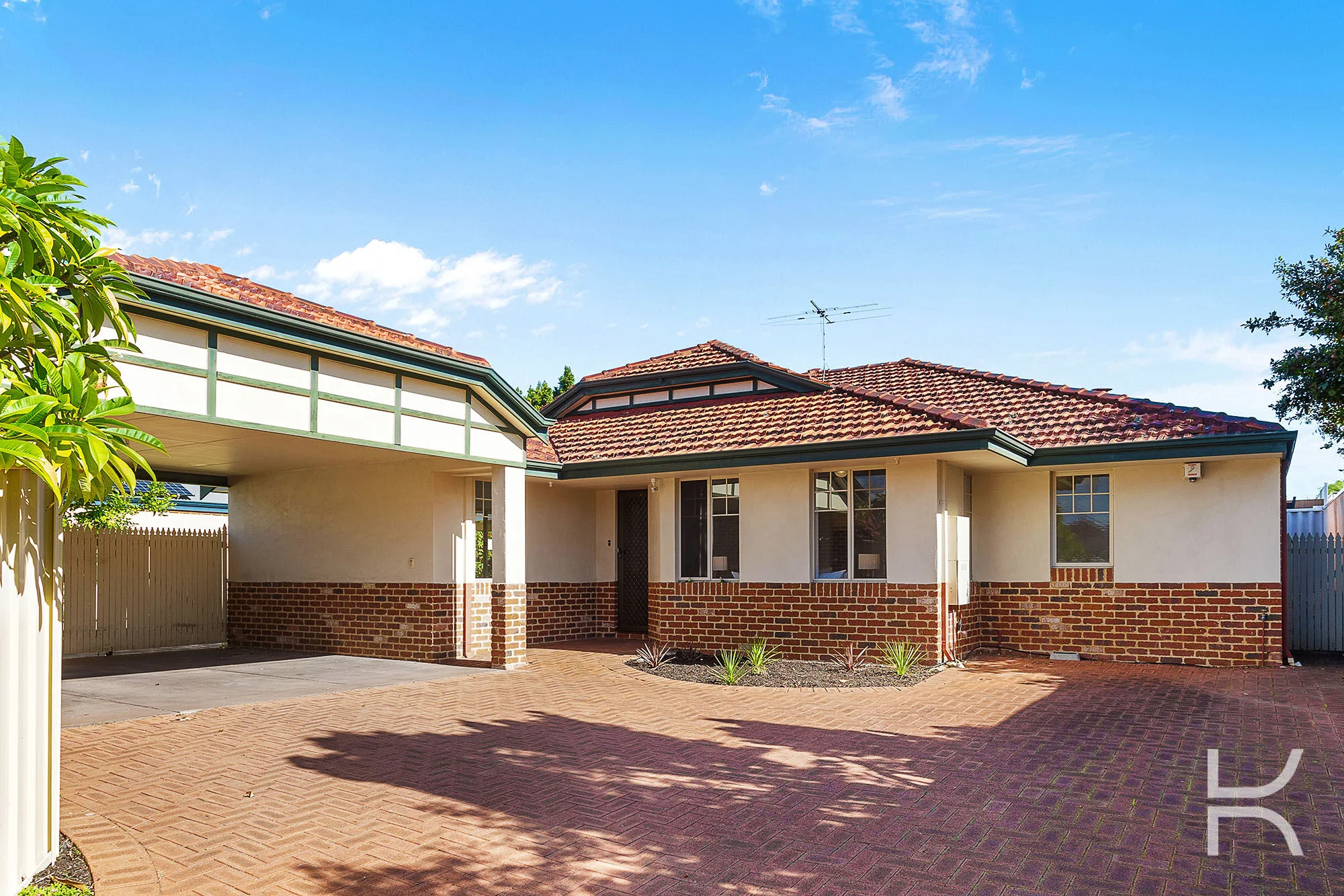 147B Moreing Road, Attadale, WA 6156