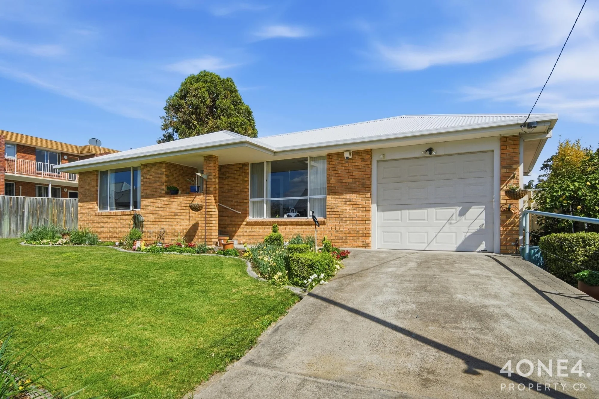 14A Wellington Road, Lindisfarne, Tas 7015