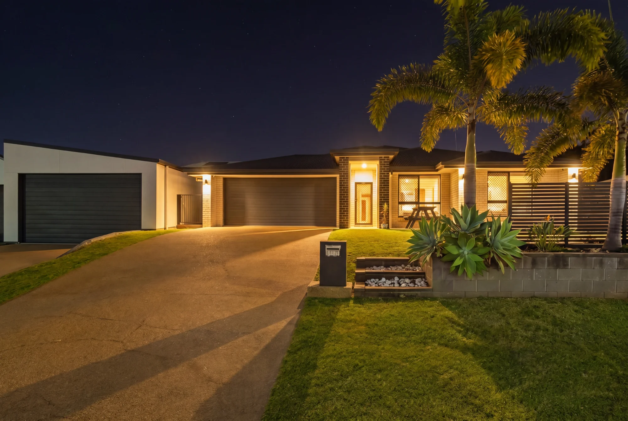 15 Bells Court, Rosslyn, Qld 4703