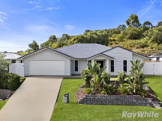 15 Cape Manifold Avenue, Pacific Heights, Qld 4703