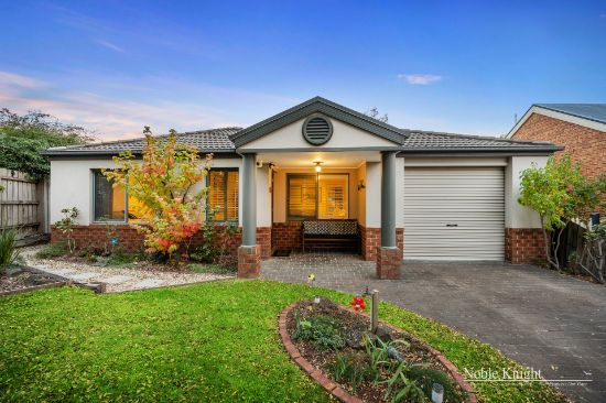 15 Chatswood Grove, Chirnside Park, Vic 3116
