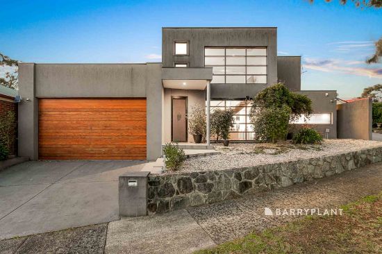15 Chelsea Crescent, Berwick, Vic 3806
