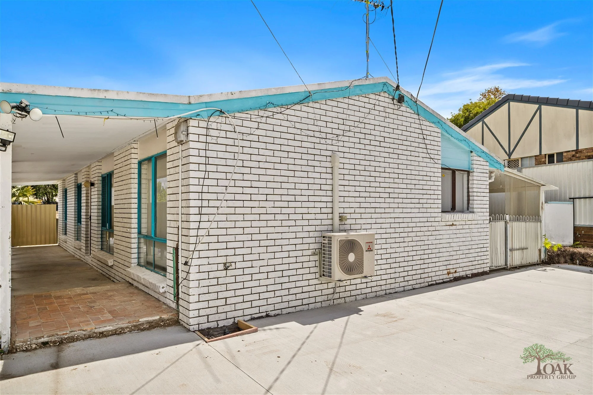 15 Cresthill Road, Regents Park, Qld 4118