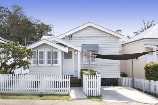 15 Dacca Street, Red Hill, Qld 4059