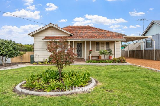 15 Deakin Street, Collie, WA 6225
