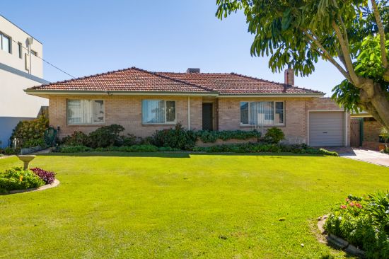 15 Elabana Crescent, Dianella, WA 6059