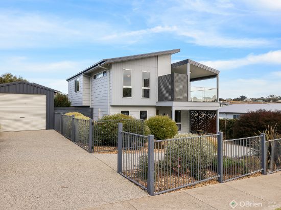 15 Elsa Terrace, San Remo, Vic 3925