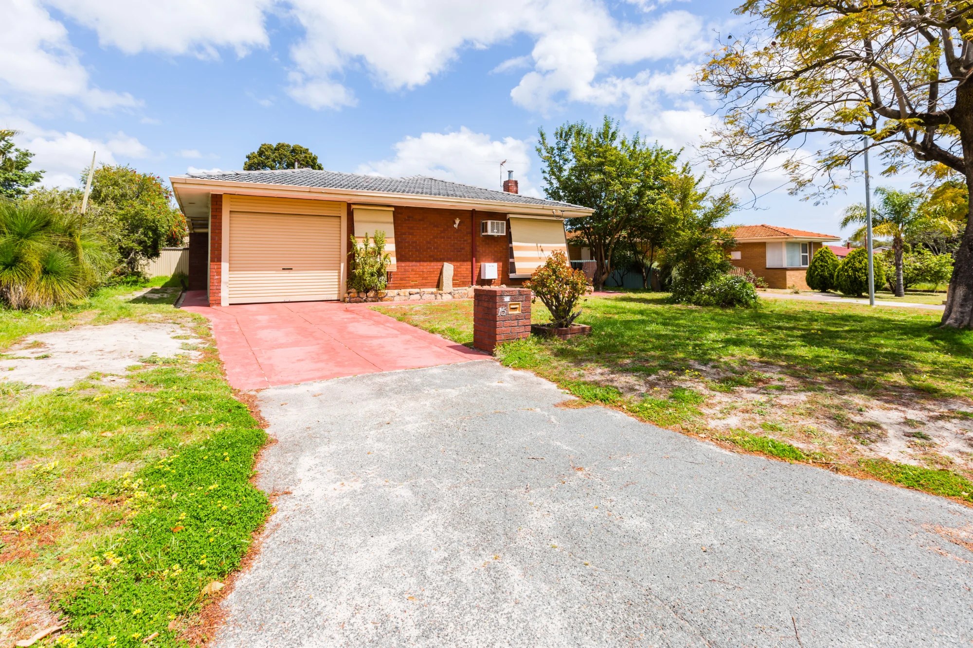 15 Exbury Road, Armadale, WA 6112