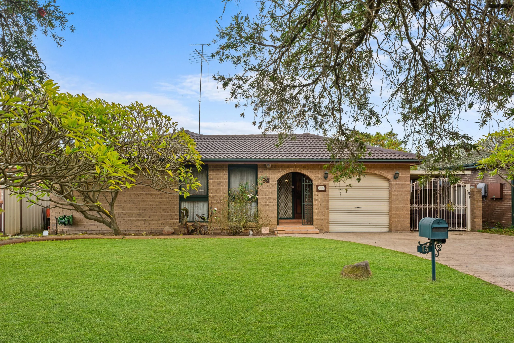 15 Farmview Drive, Cranebrook NSW 2749