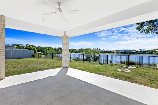 15 Fathom Court, Burrum Heads, Qld 4659