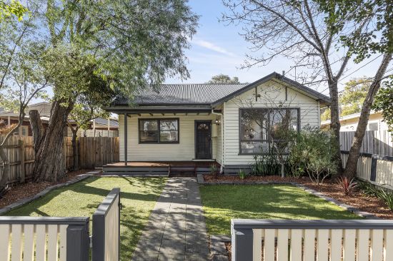15 First Avenue, Chelsea Heights, Vic 3196