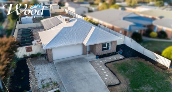 15 Fourth St, Henty, NSW 2658