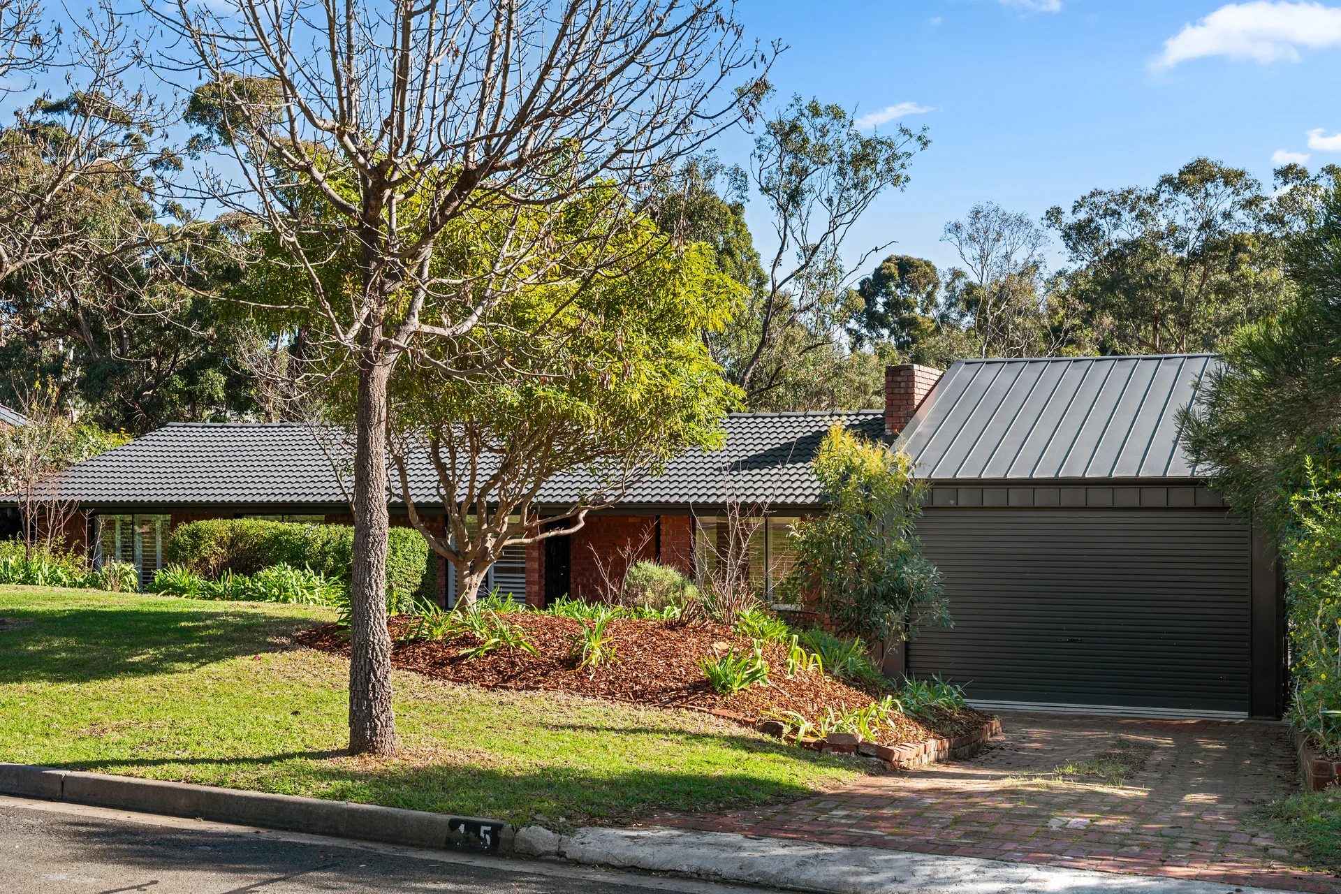 15 Gorelon Drive, Flagstaff Hill, SA 5159