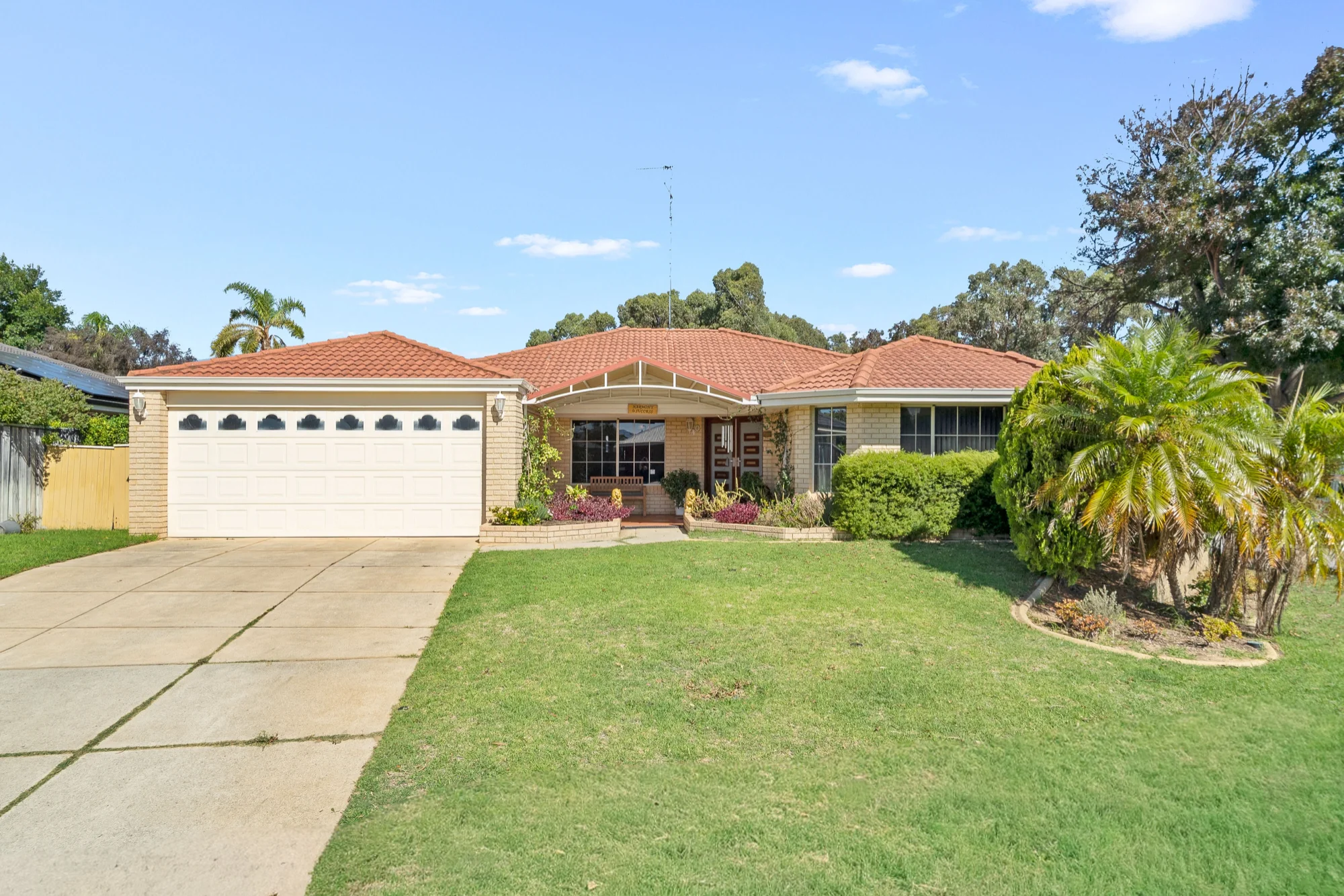 15 Grandmere Parade, Meadow Springs, WA 6210