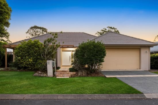 15 Hawksbury Crescent, Wakerley, Qld 4154