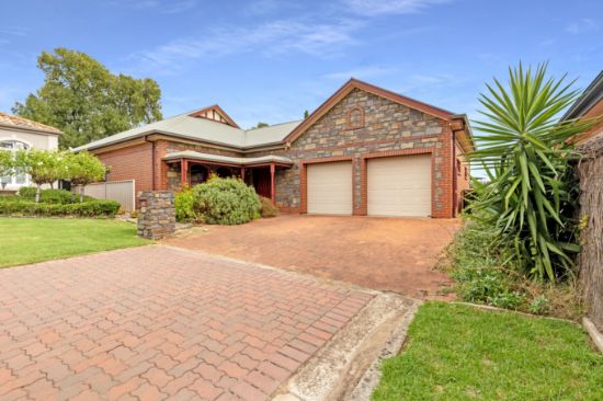 15 Henry Martin Square, Magill, SA 5072