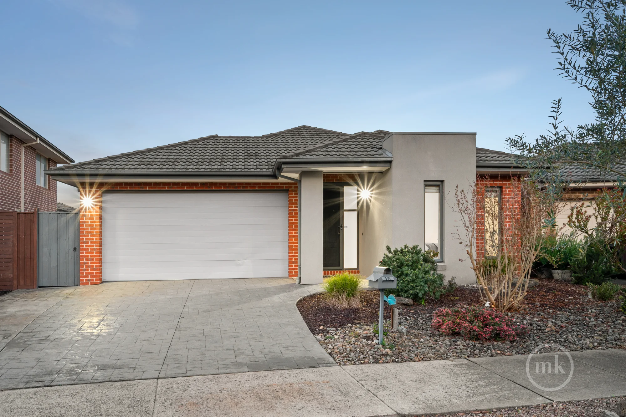 15 Lambrigg Place, Doreen, Vic 3754