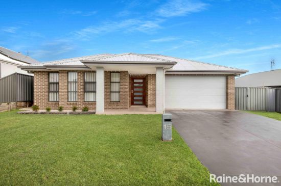 15 Liner Street, Vincentia, NSW 2540