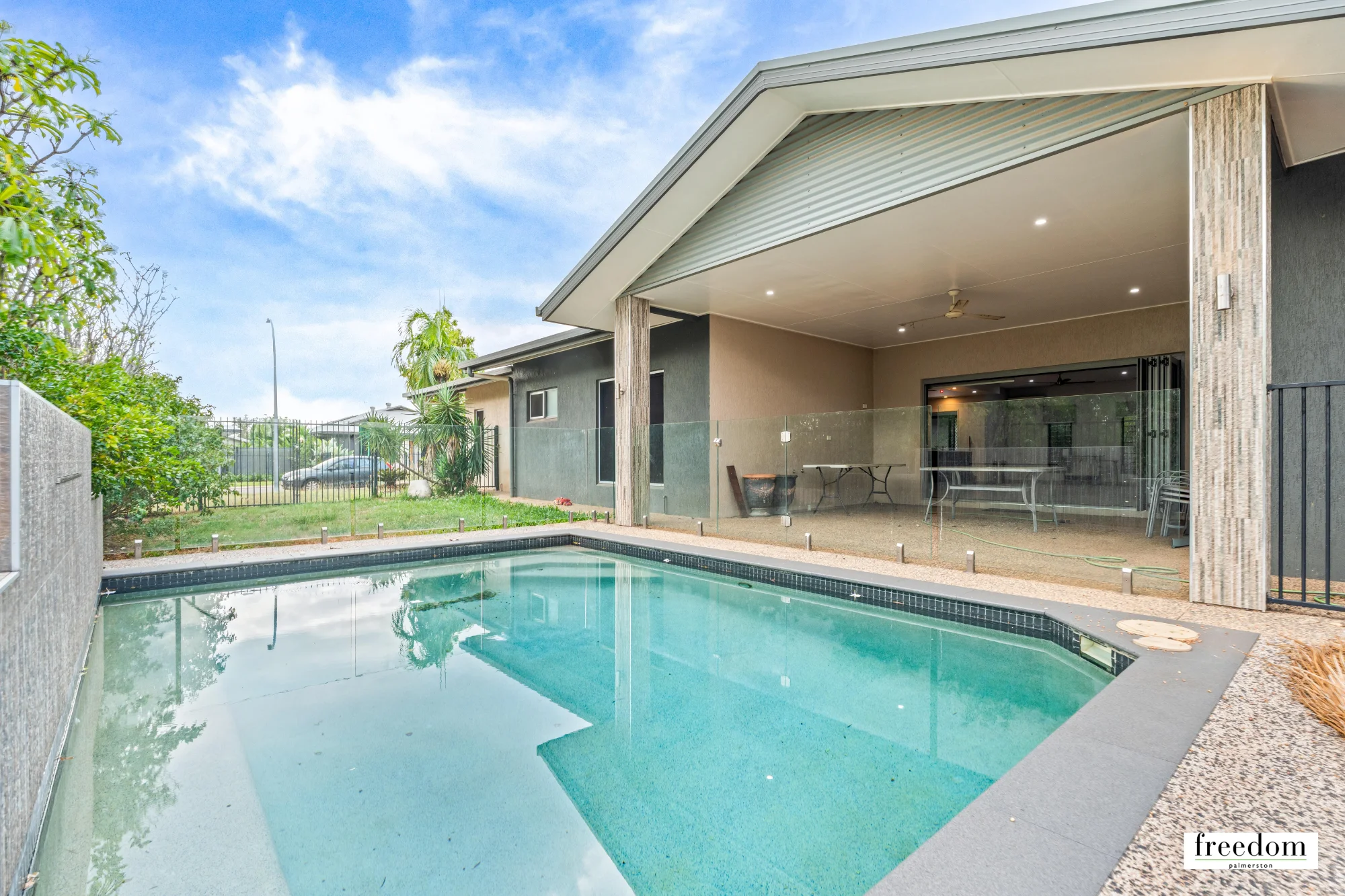 15 Redmond Cres, Durack, NT 0830