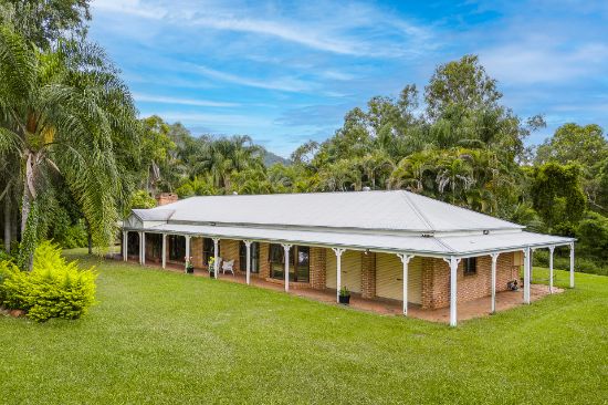 15 Richards Road, Camp Mountain, Qld 4520