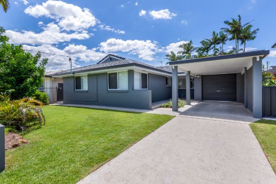 15 Shoveller Ave, Paradise Point, Qld 4216