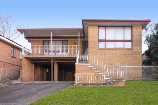 15 The Parkway, Bradbury, NSW 2560
