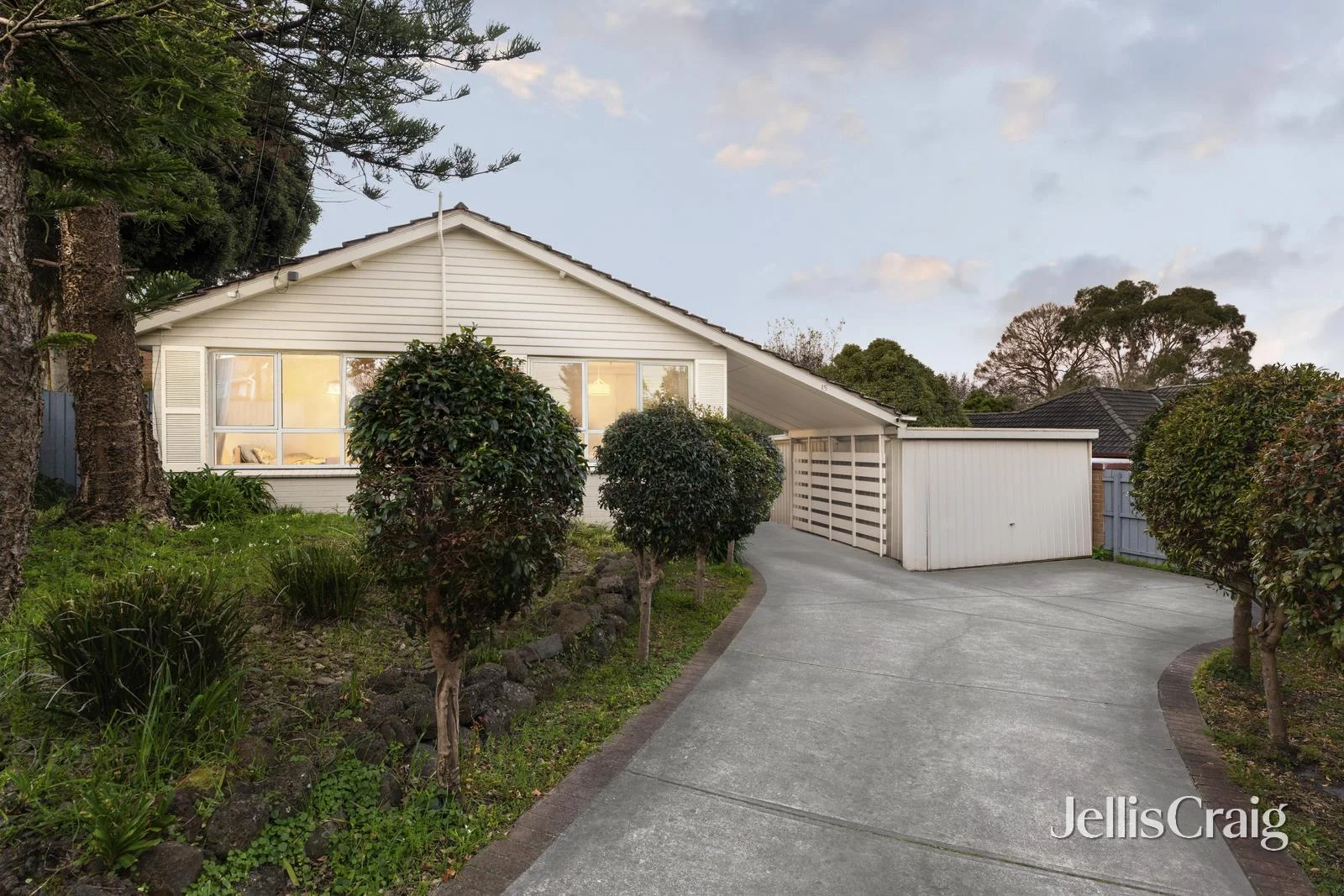 15 Thompson Street, Glen Waverley, Vic 3150