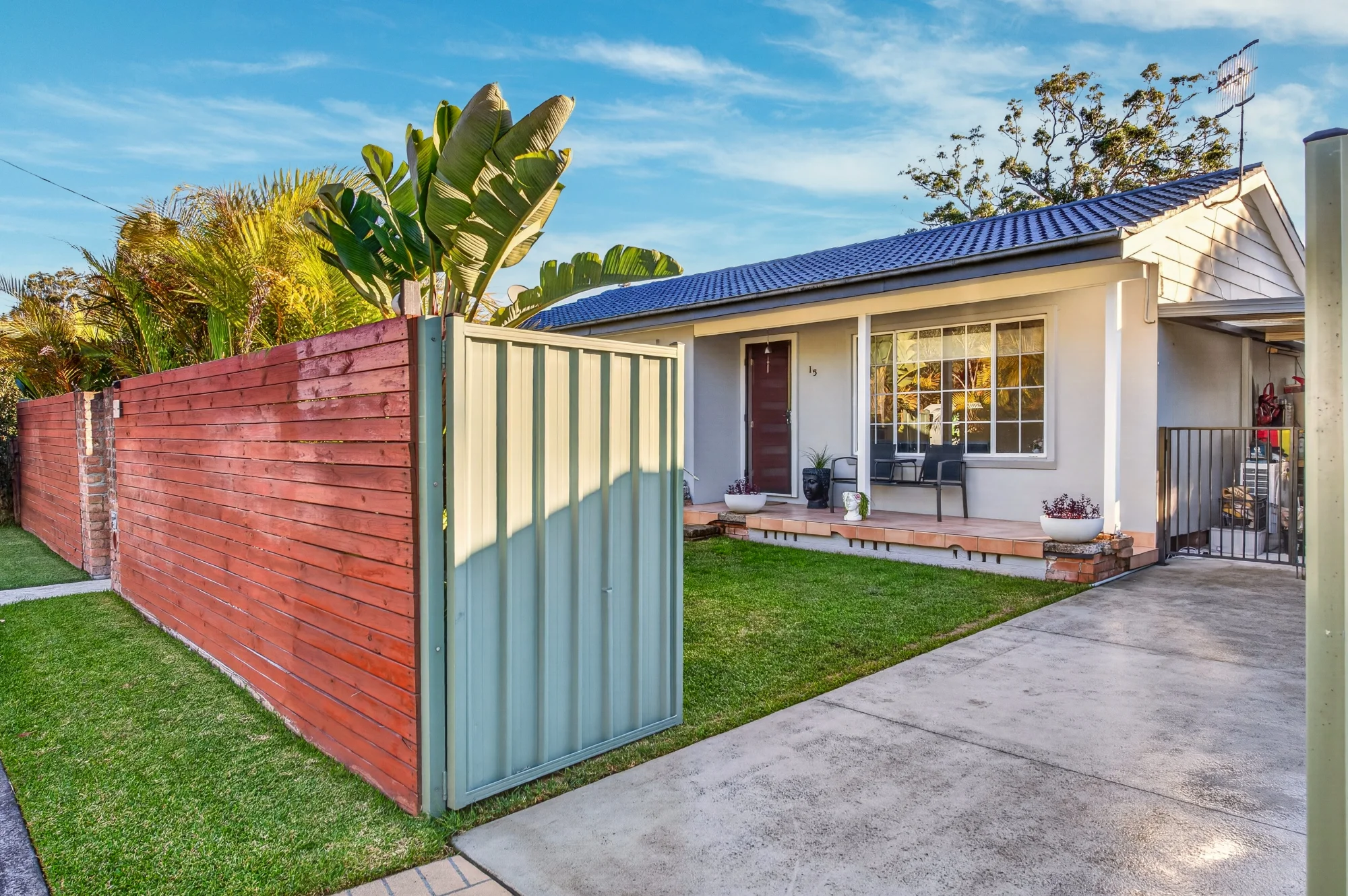 15 Tumbi Creek Road, Berkeley Vale, NSW 2261