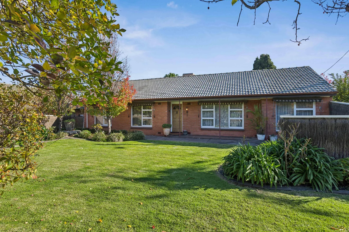 15 Victoria Drive, Modbury, SA 5092