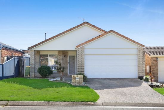 15 Whiteley Chase, Parkwood, Qld 4214