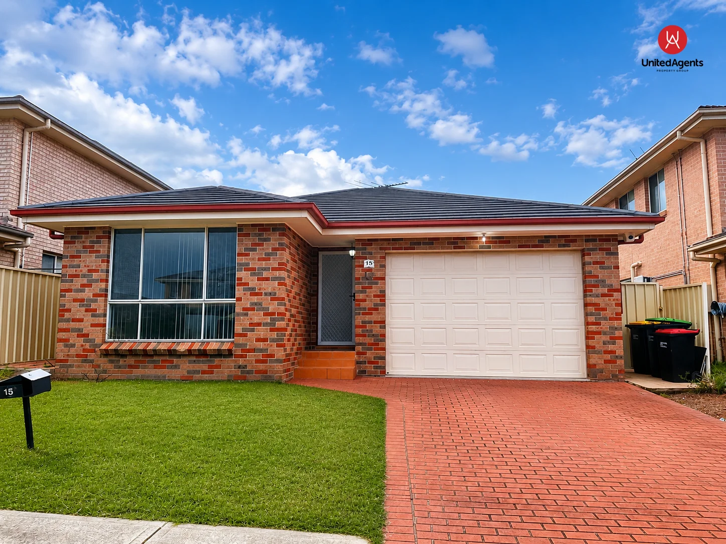 15 Wingham Road, Carnes Hill, NSW 2171