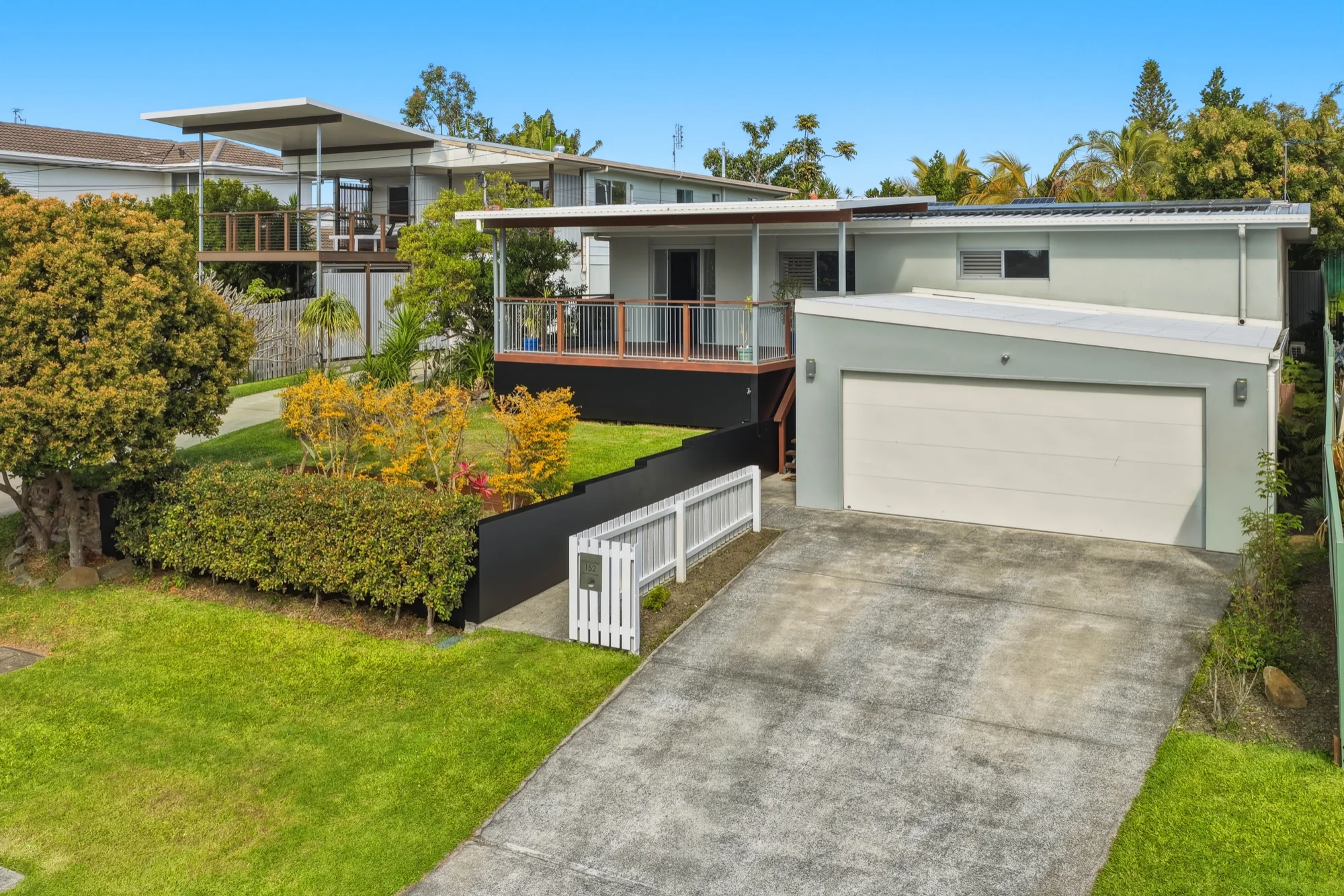 152 Bamboo Avenue, Benowa, Qld 4217