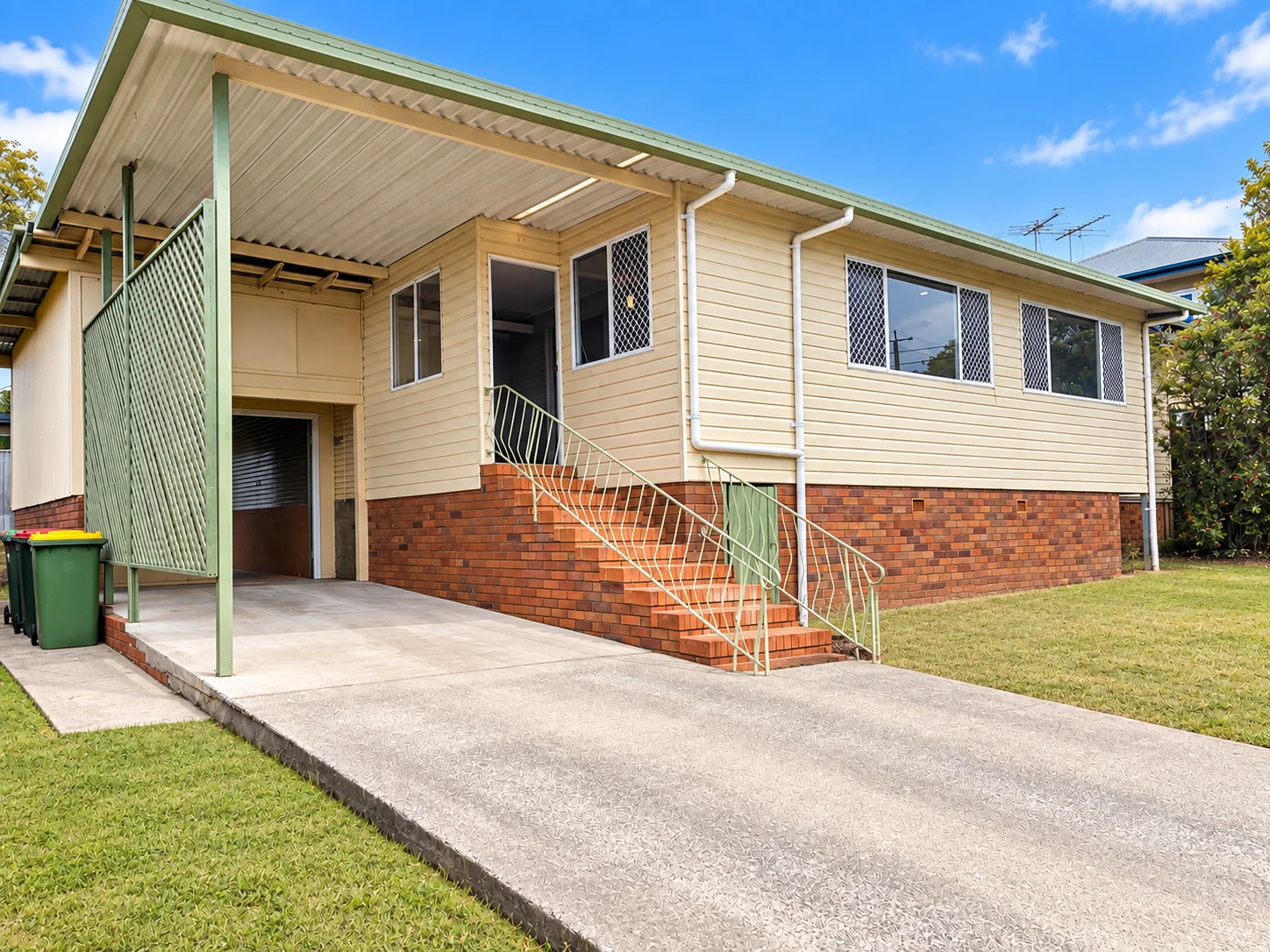 155 Glebe Road, Silkstone, Qld 4304