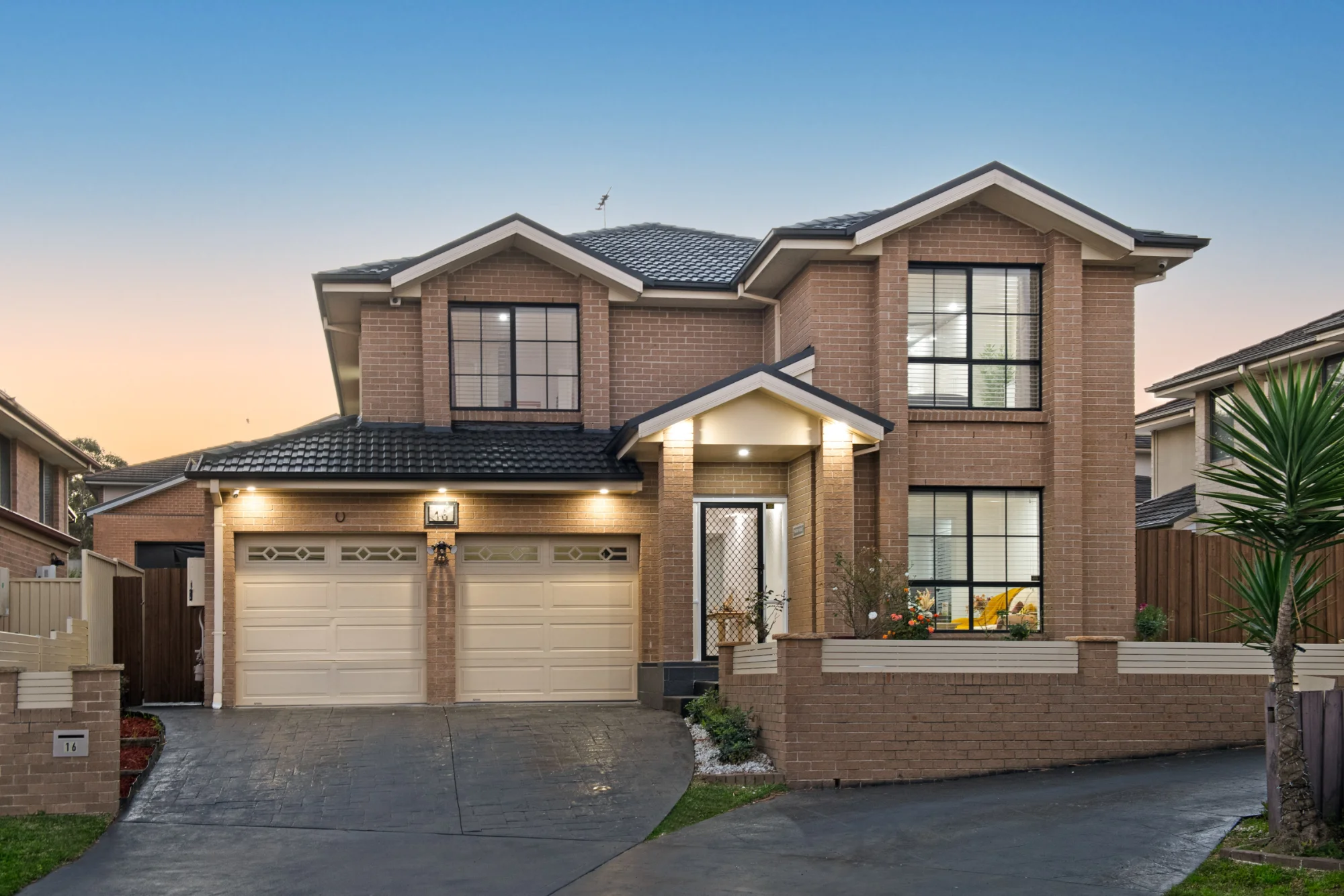 16 Angela Close, Glenwood, NSW 2768
